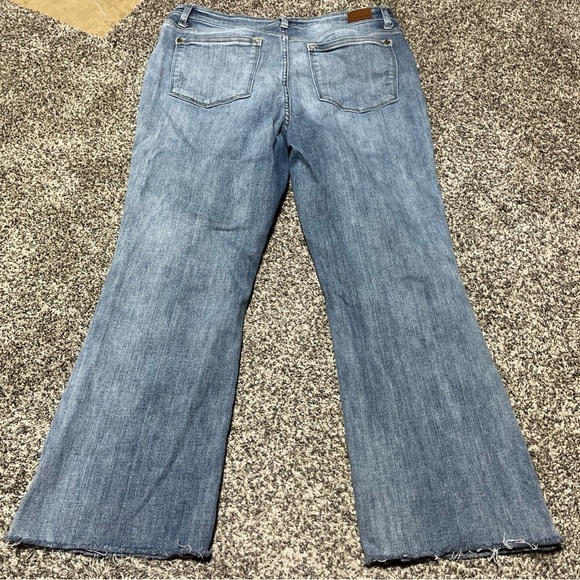 Judy Blue Distressed Boot Cut Light Wash Stretch Jeans Womens 15/32 - Picture 9 of 10